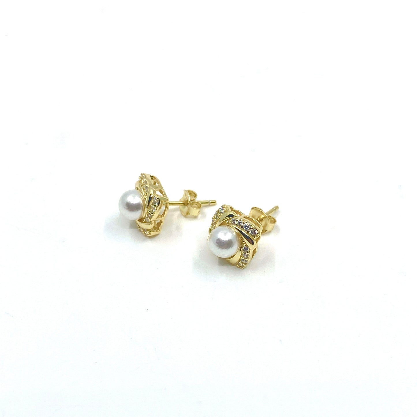 Pearl studs with push butterfly backing